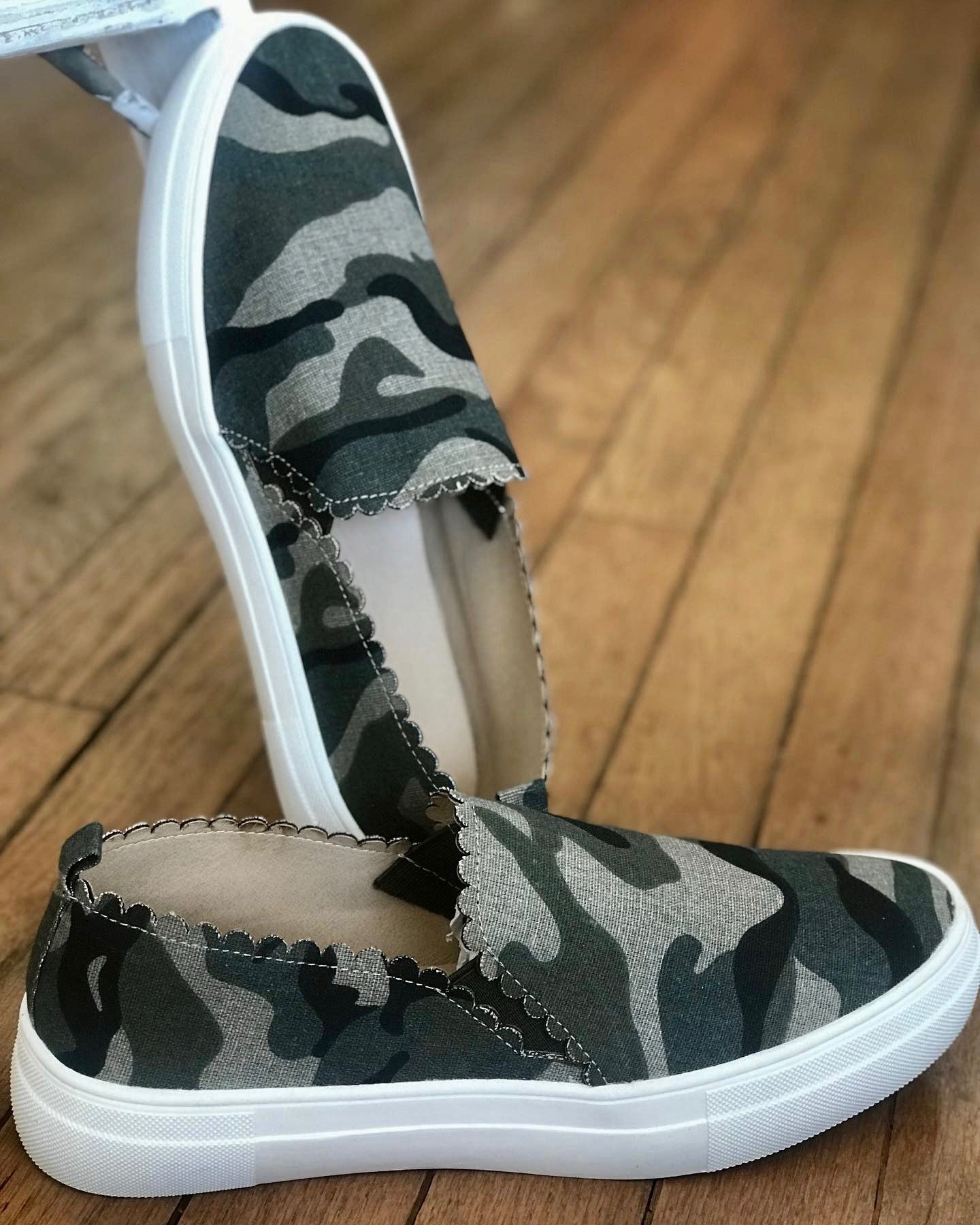 Camo Canvas
