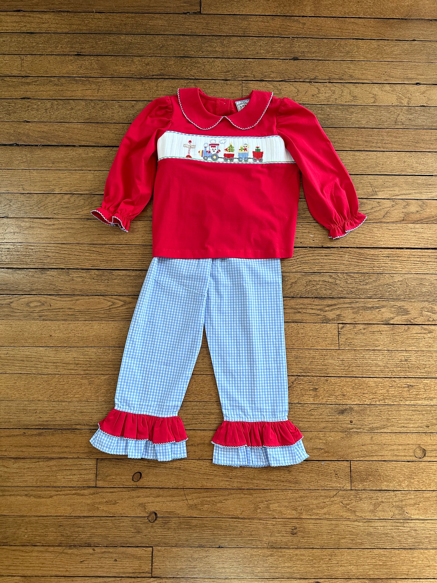 Three Sisters Girls Santa Train